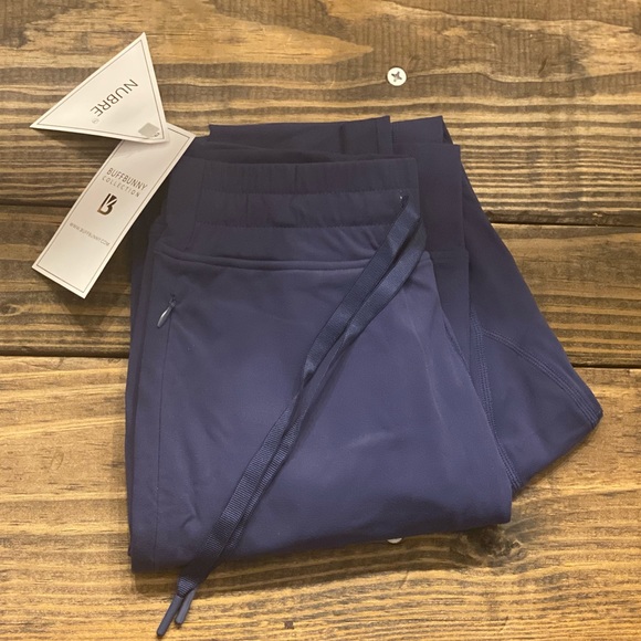 Buffbunny Jewel Jogger - Picture 2 of 11